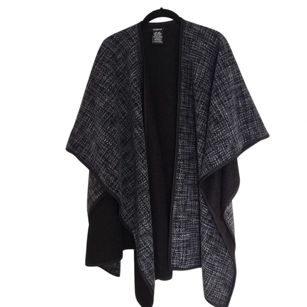 Ike Behar Womens Reversible Poncho Black Grey Crosshatch Pattern Open Front Wrap - Picture 2 of 8